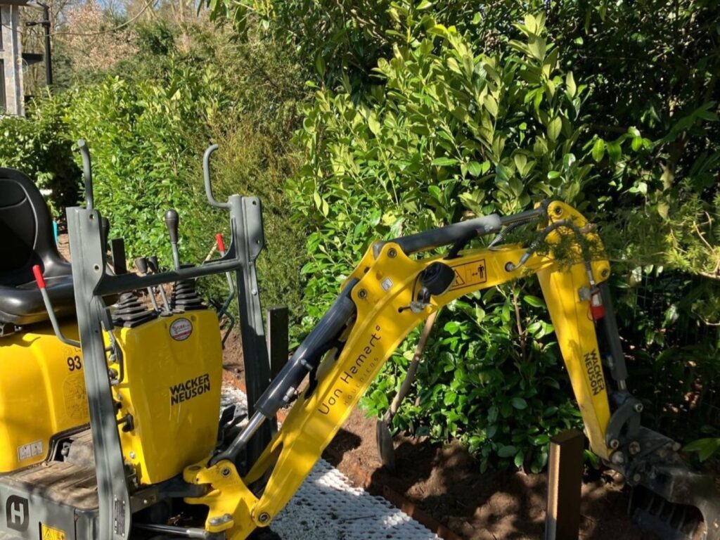 graafmachine aan het planten